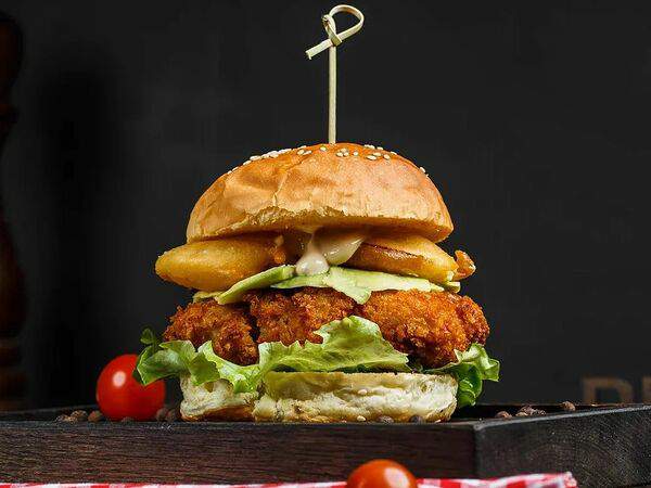 Б&Б Бар - Бургер Куриный с жареным лимоном