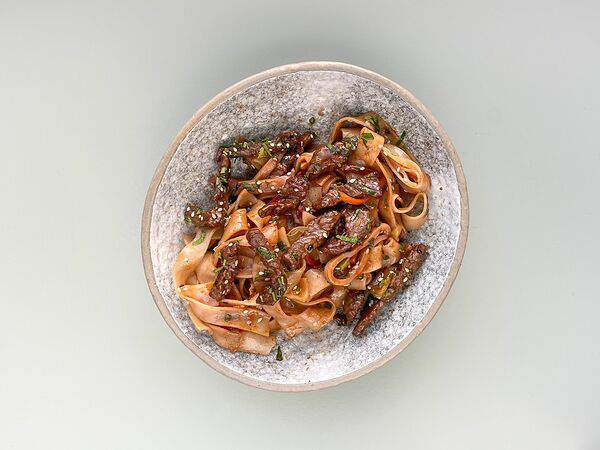 О мой вок! - Рисовая лапша с говядиной