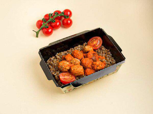 Greenbox - Митболы в томатном соусе с гречкой