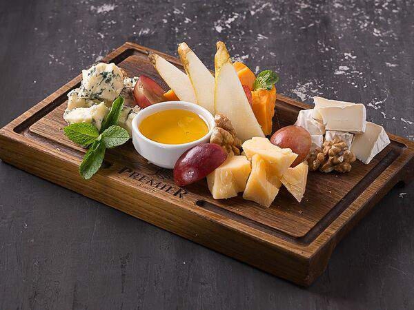 Premier & Only - Сырное плато