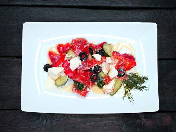 Кафе вегетарианской кухни Радхика - Салат Греческий