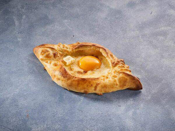 Кацо - Мини Хачапури по-аджарски с перепелиным яйцом