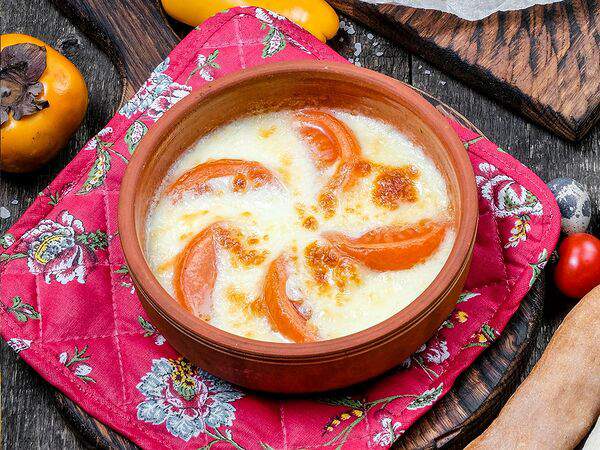 Хачапури тётушки Марико - Запечённый сулугуни с томатами и шотис пури