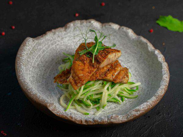 Macarena - Сом карри