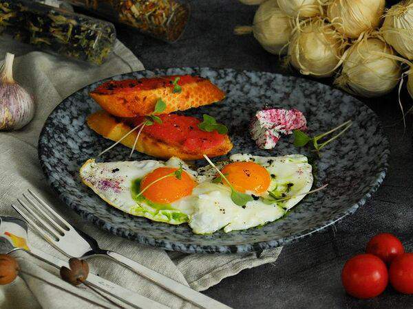 Prosto кофе & кухня - Глазунья с хрустящим хлебом