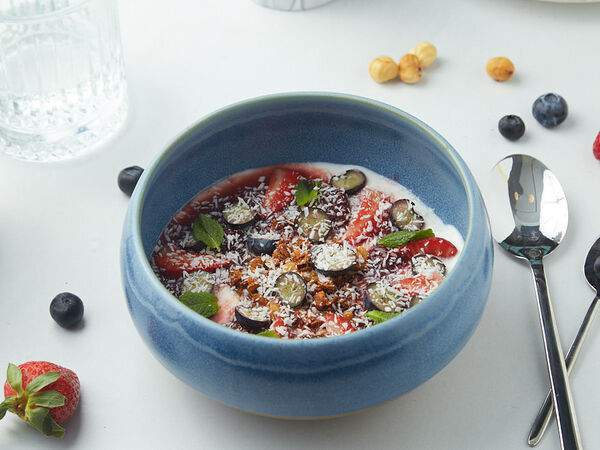 Гурмерия De Paris - Йогурт боул с ягодами