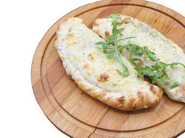 Карлсон - Кальцоне с курицей и грибами