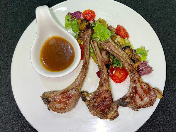 Кадриль - Каре ягненка с овощами