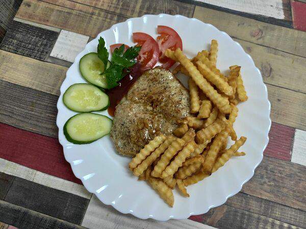 Чарли - Свинина Гриль с картофелем фри