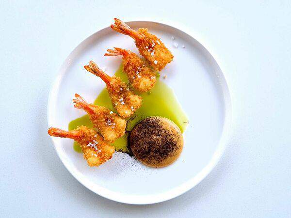 GM cafe - Хрустящие креветки, шрирача