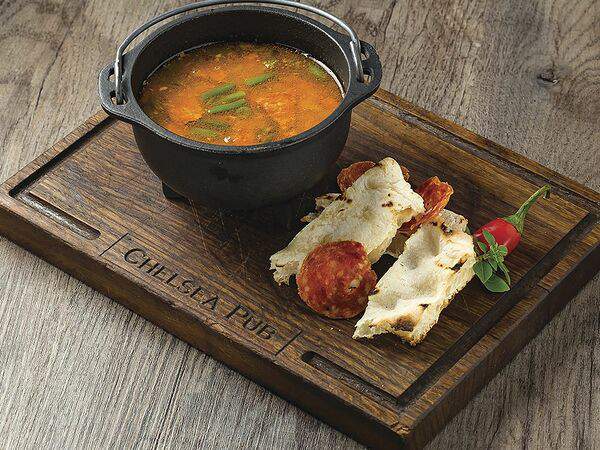 Челси паб - Суп испанский