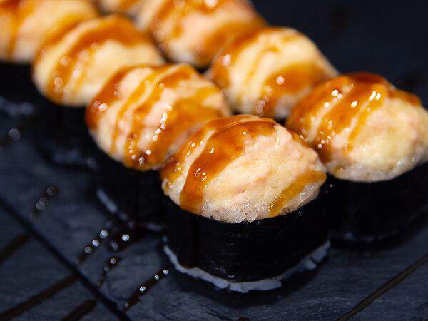 Youbona Sushi - Лосось Чиз ролл