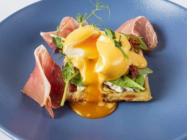 Инжир - Картофельные вафли с пармской ветчиной