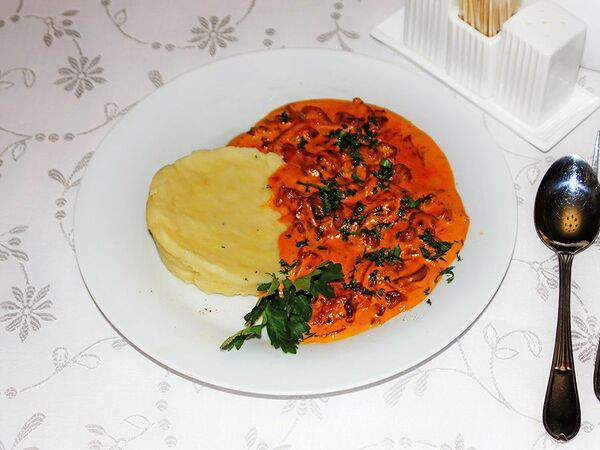 Авеню - Поджарка с картофельным пюре