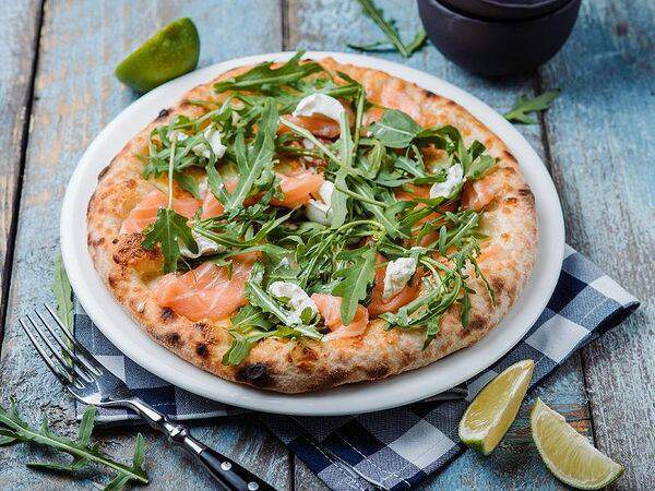 Маймун - Пицца с лососем и крем-чиз