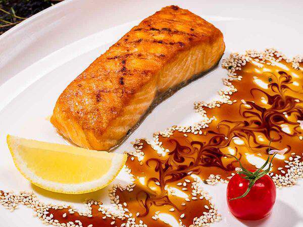 Parkking - Стейк из лосося с соусом терияки