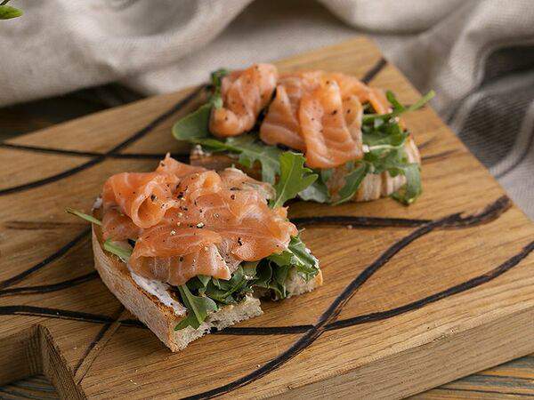 Parma mini - Брускетта Семга с творожным сыром