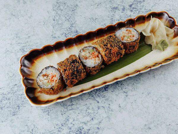 Винзавод - Хрустящй ролл с угрем и снежным крабом
