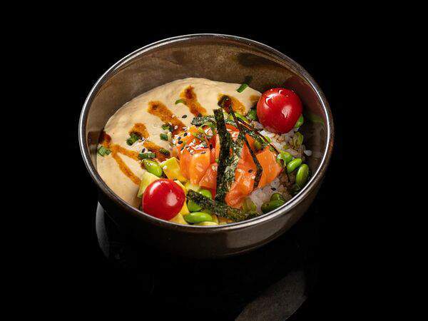 Café Brasserie - Гавайский салат поке с лососем