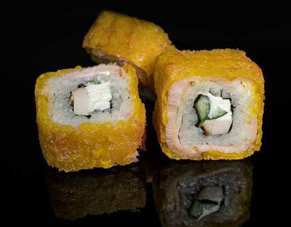 Вкусно House - Темпурный ролл с лососем и угрем