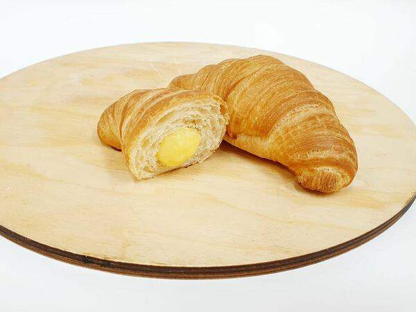 Gost Food - Круассан с заварным кремом