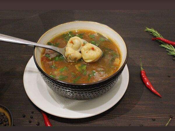 Кафе Gold - Китайские пельмешки с бульоном