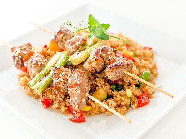 Fusion Sushi - Рис со свининой