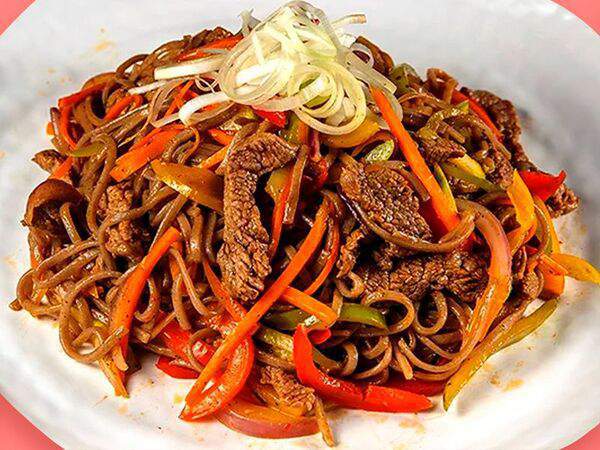 Момо суши - Соба с говядиной