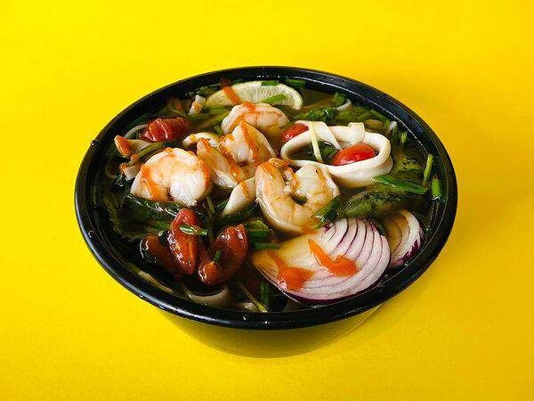 Viet Am - Фо-ям с морепродуктами Maxi