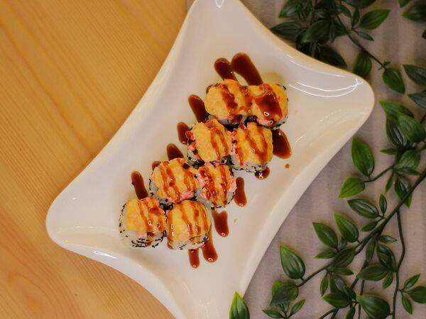 Yummy world - Запеченные роллы с лососем