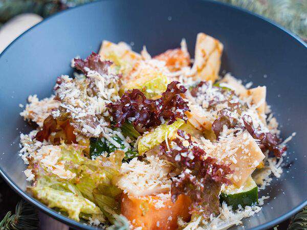 Бар Мажор - Салат с кальмарами