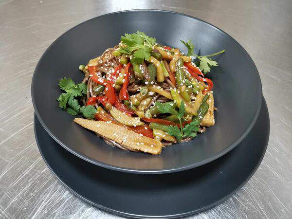 Догоновъ городской трактир - Гречневая лапша с овощами