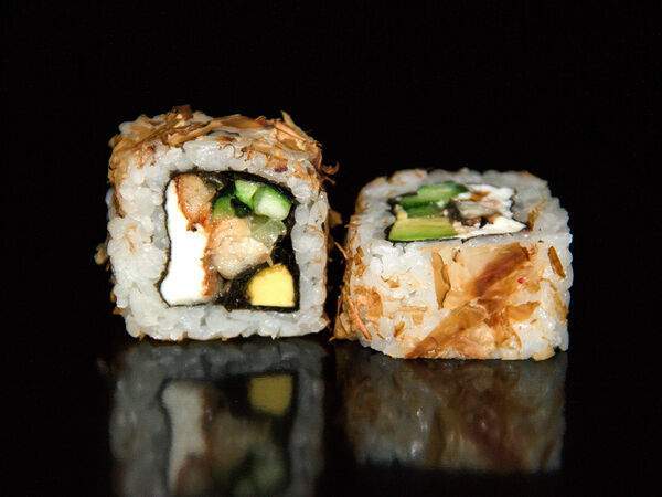 Мегаполис - Ролл Кудрявый угорь