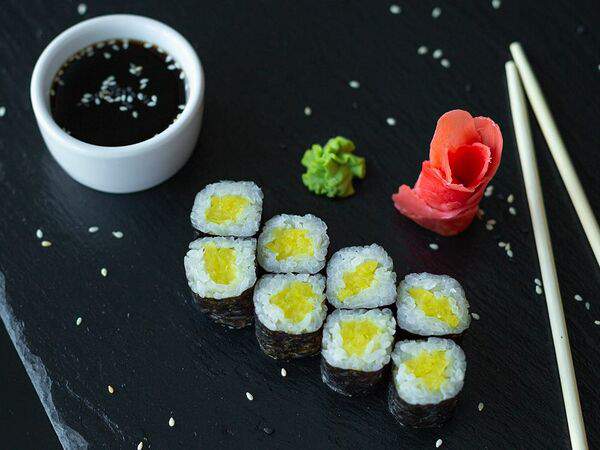 Сакана - Ролл Такуан