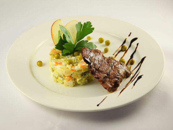 Роллбери - Оливье с телячьей вырезкой