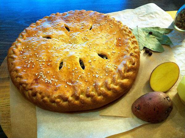 Домашняя пекарня - Пирог со свининой и картофелем