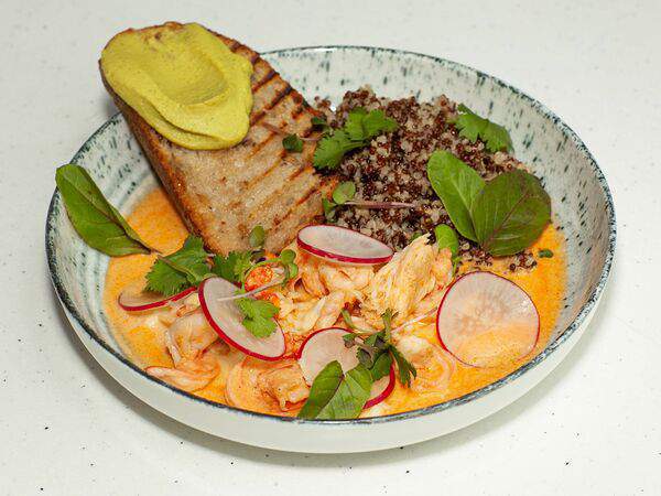 Утесов - Краб с креветкой под соусом из пармезана