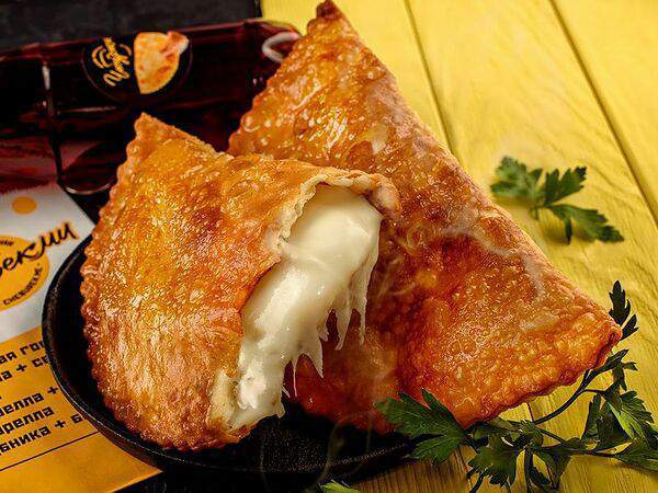 Чебурекми - Моцарелла