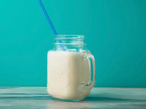 Сытый круассан - Молочный коктейль манго