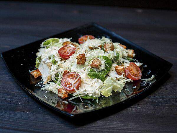 Мясо на Углях - Салат Цезарь