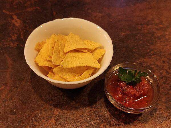 Underground - Начос с соусом