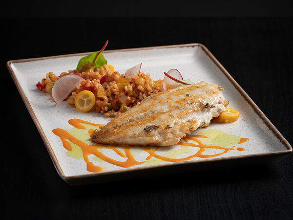 Amaris - Филе дорадо с булгуром