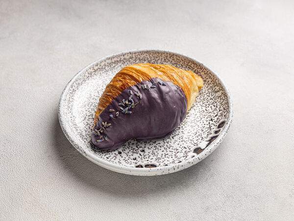 Корж - Круассан Голубика-лаванда