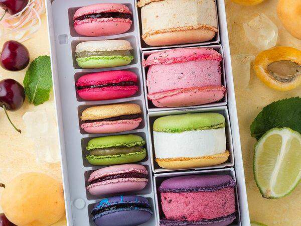 Bagatelle - Мороженое АйсБон и Макарон МонБон