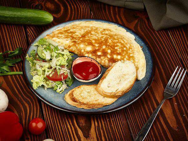 Вершина - Омлет с колбасками пепперони