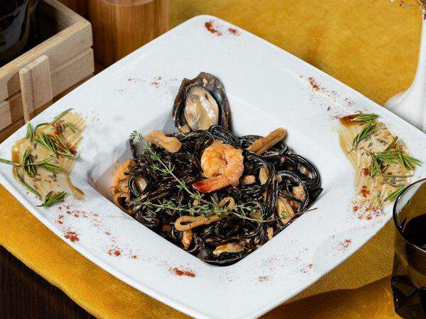 Бекон Restobar - Паста с морепродуктами