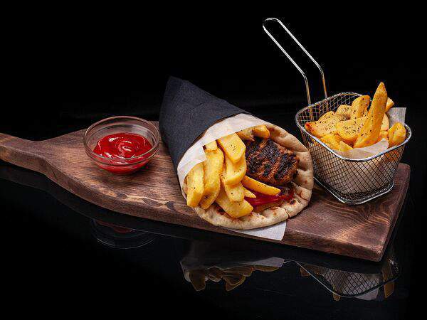 Греко гриль бар - Бифтеки-гемисто в пите