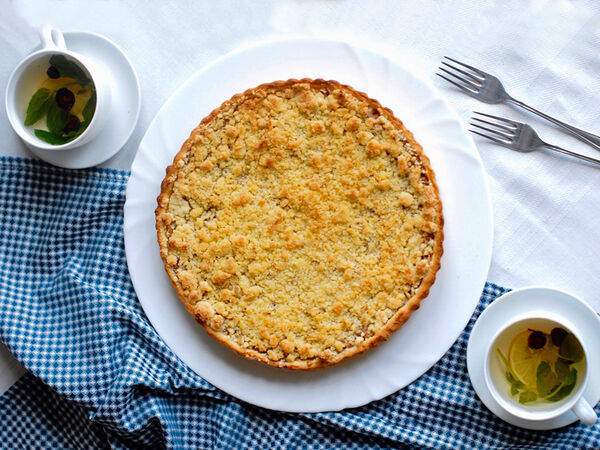 Машенькины пироги - Английский крамбл с томленными яблоками и брусникой