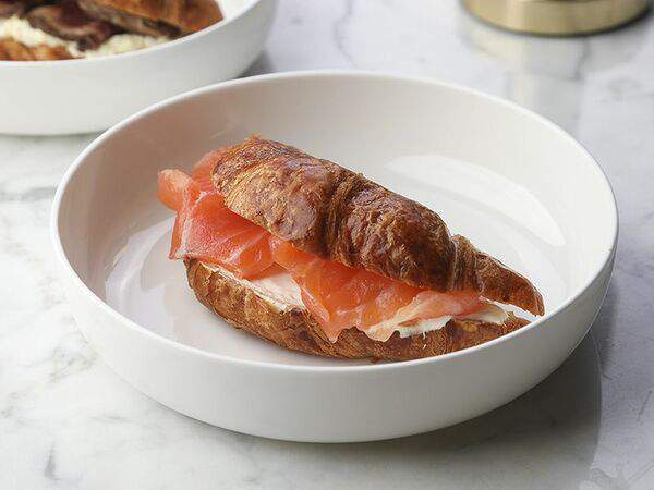 Гранд Буфет - Круассан с лососем