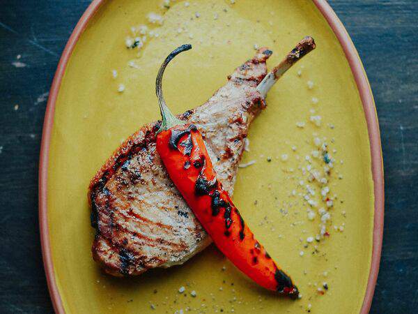 Кран Диван - Стейк томагавк из свинины